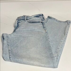 Old Navy Women’s  Light Wash Straight Jeans OG High Rise Loose Size 6